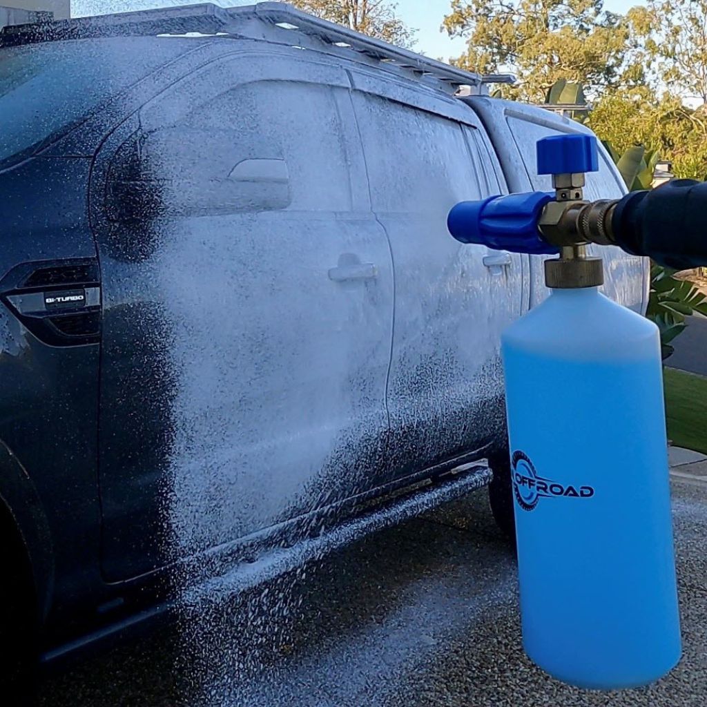 pH neutral 4wd salt and mud wash detergent